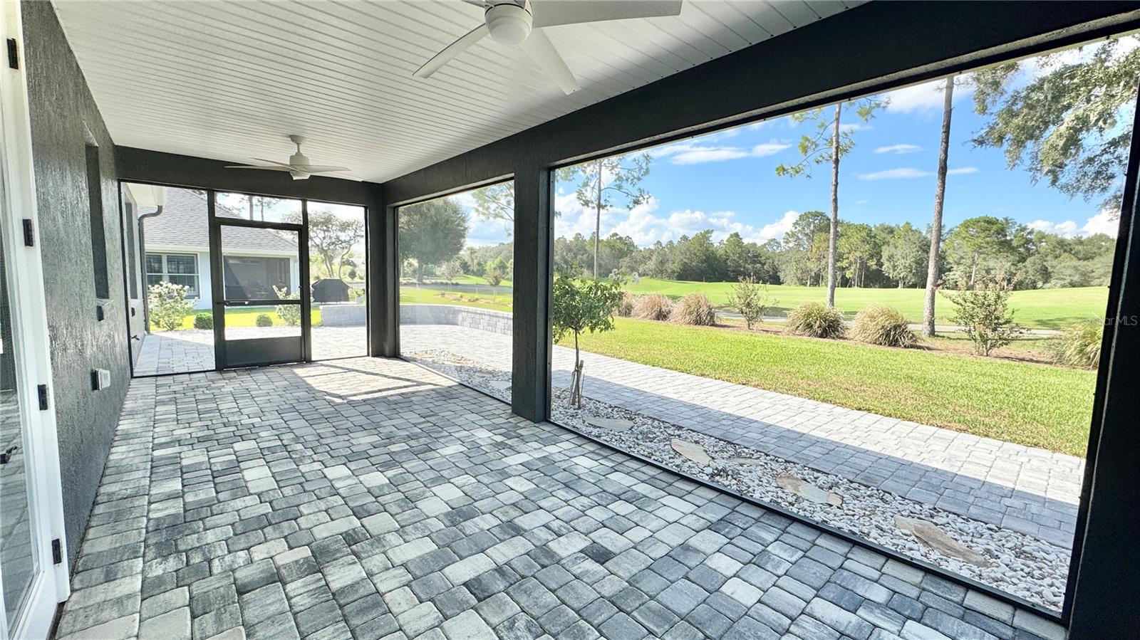 JULIETTE FALLS - Residential