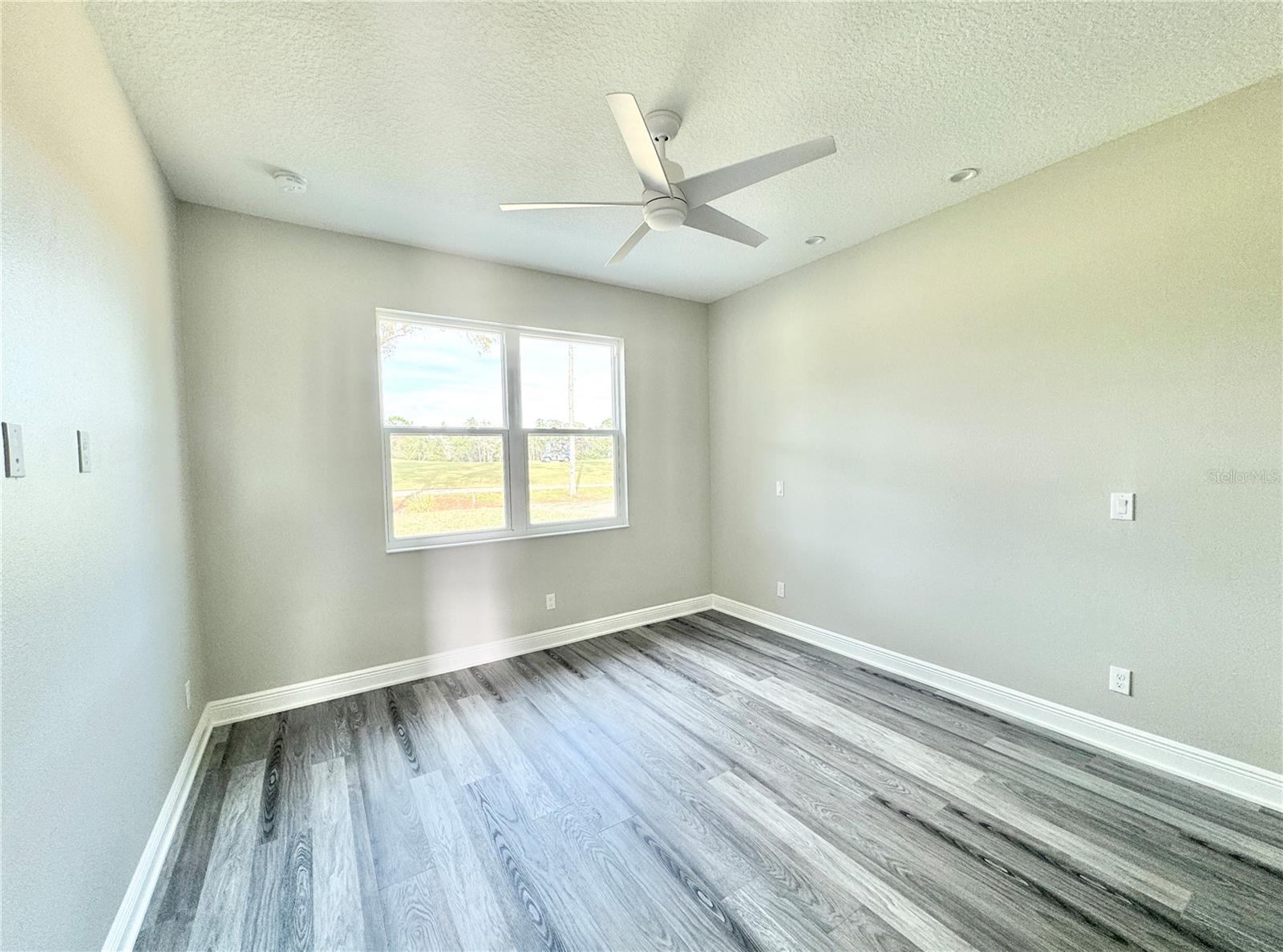 JULIETTE FALLS - Residential