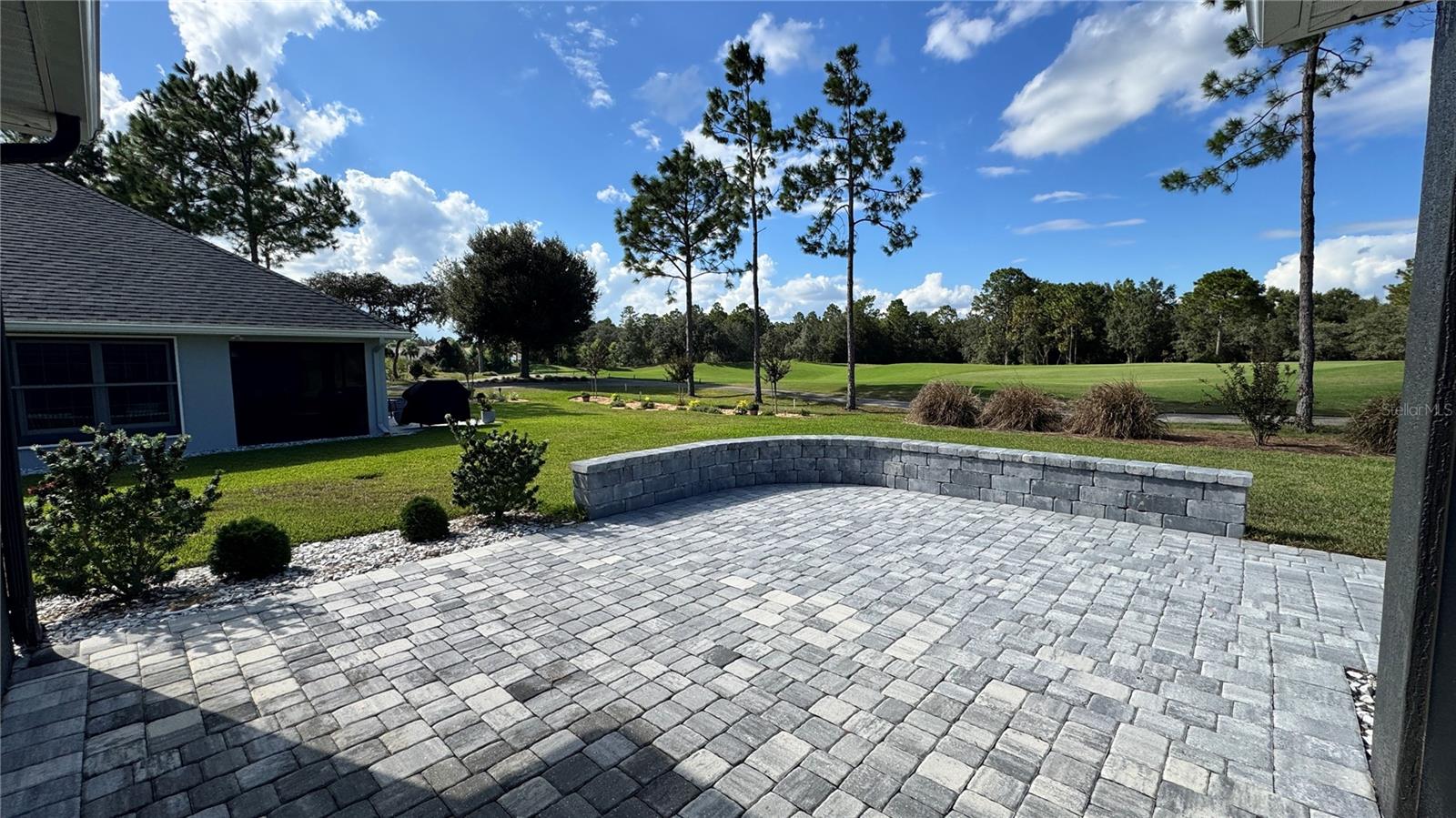 JULIETTE FALLS - Residential