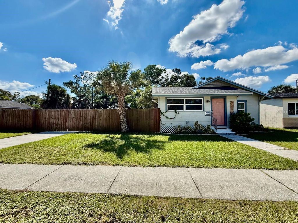 Photo of 2120 46th Av N Ave, St Petersburg, FL 33714 (MLS # O6365785)