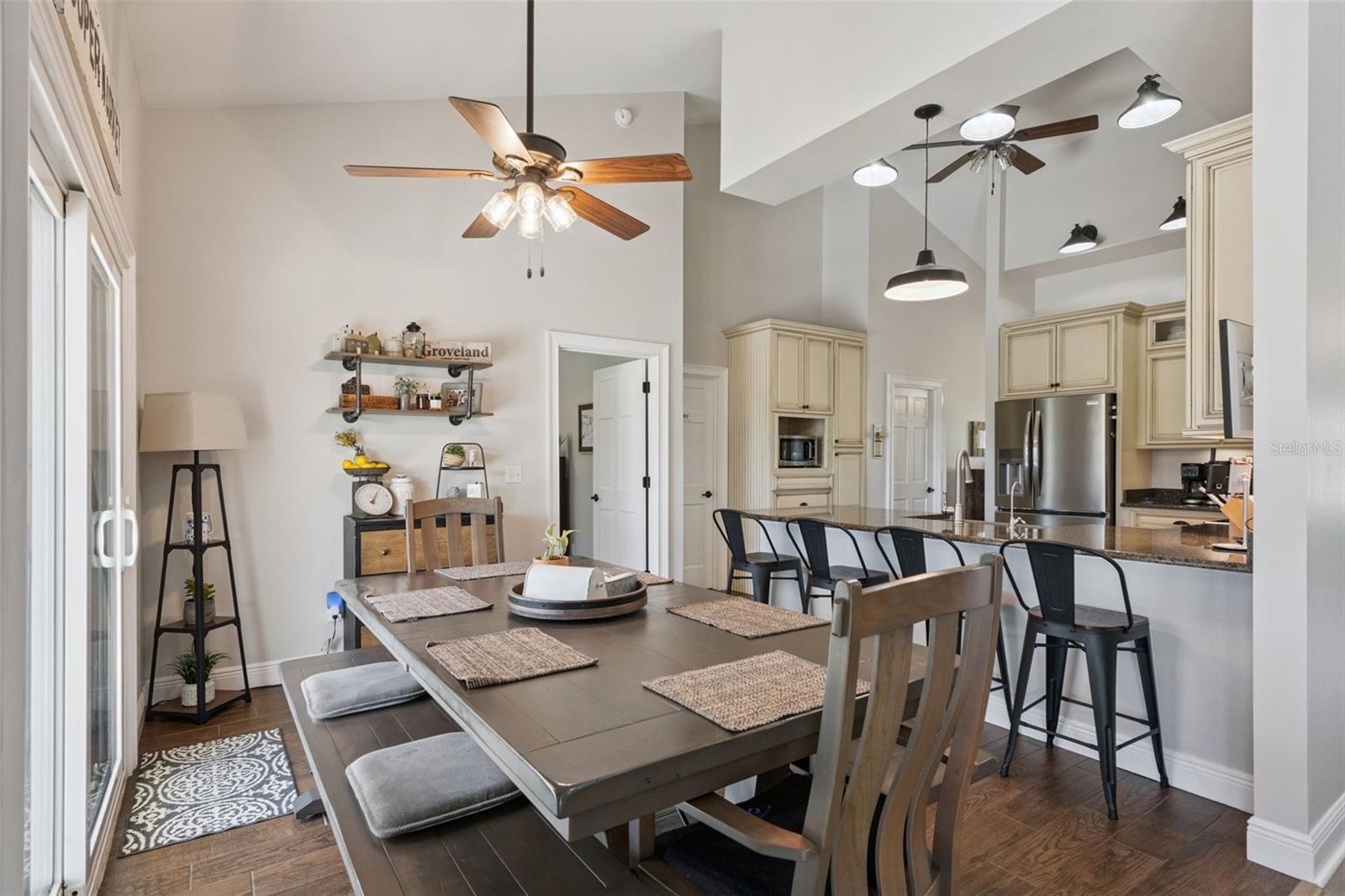 GROVELAND FARMS 32-22-25 - Residential