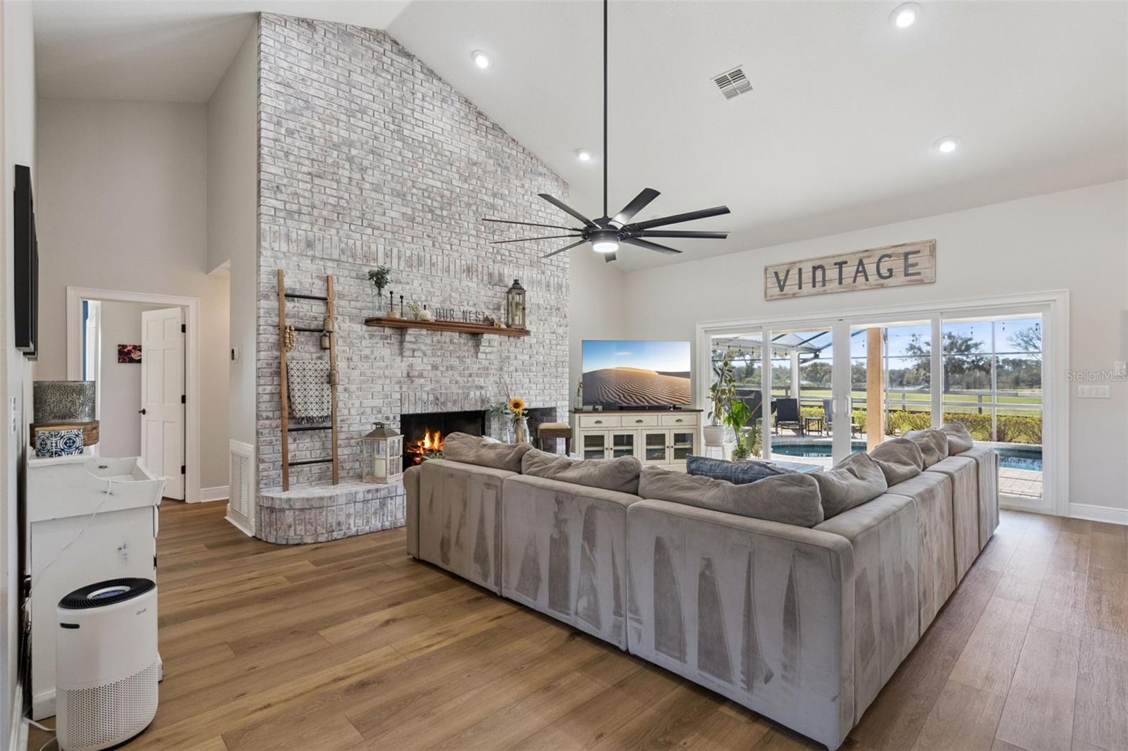 GROVELAND FARMS 32-22-25 - Residential