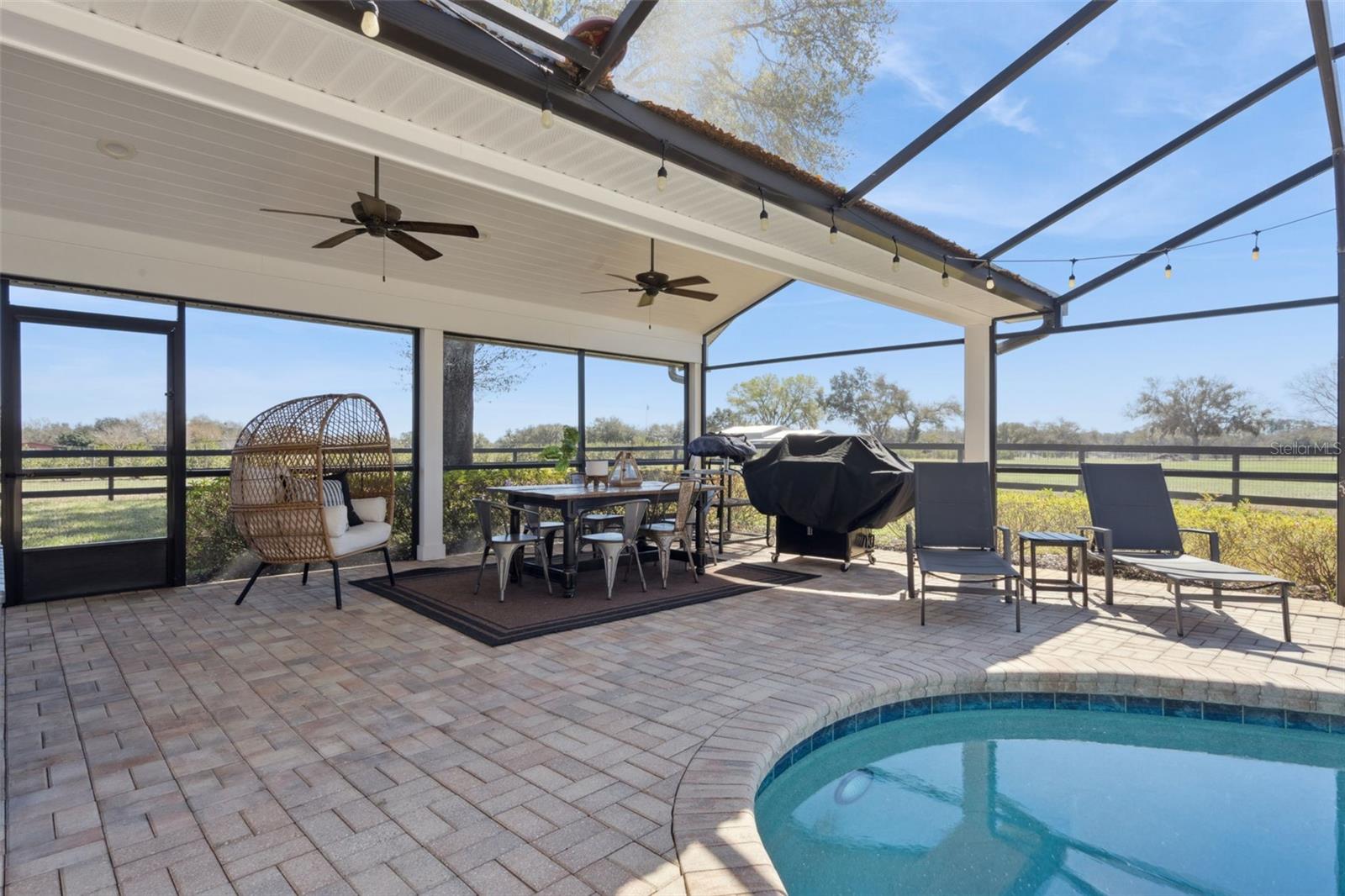 GROVELAND FARMS 32-22-25 - Residential