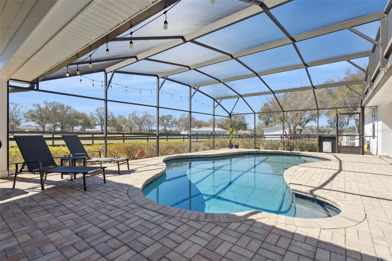 GROVELAND FARMS 32-22-25 - Residential