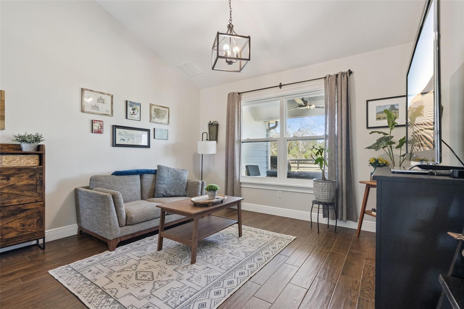 GROVELAND FARMS 32-22-25 - Residential