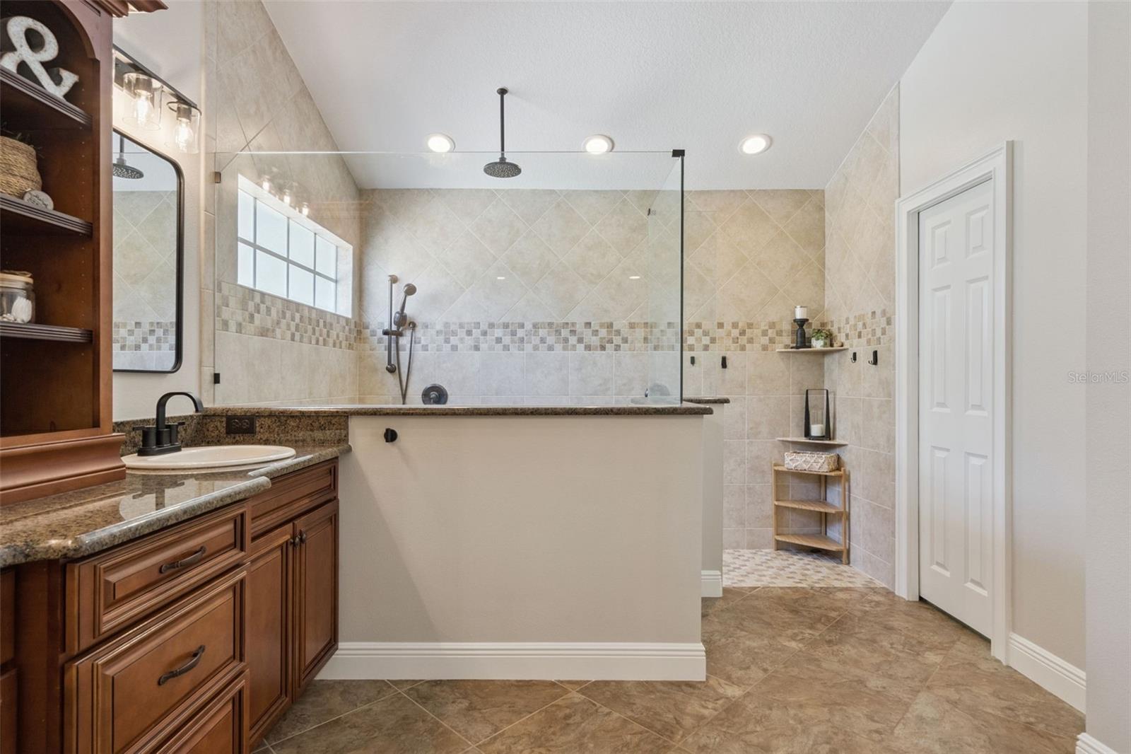 GROVELAND FARMS 32-22-25 - Residential