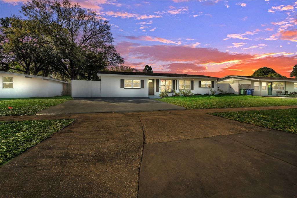 Photo of 4724 W Wyoming Avenue, Tampa, FL 33616 (MLS # TB8441716)