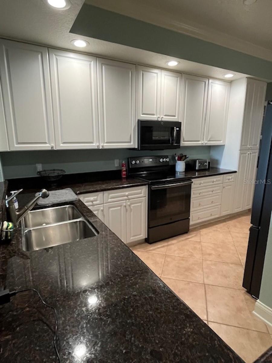 PALMS AT MINORCA PH 03 - Residential Lease