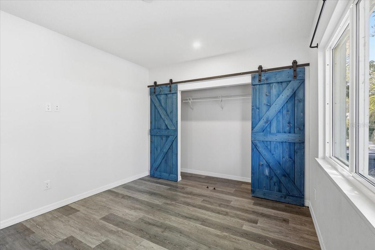 COLONY PARK - Residential