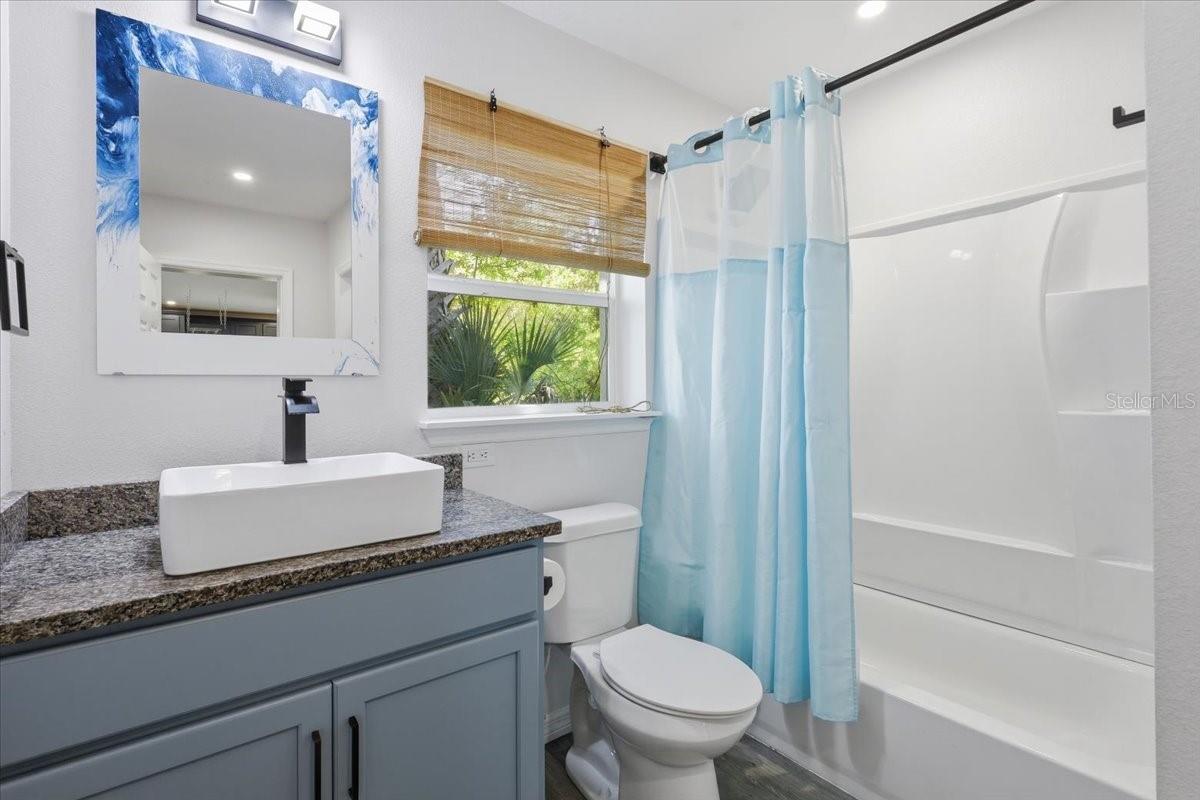 COLONY PARK - Residential