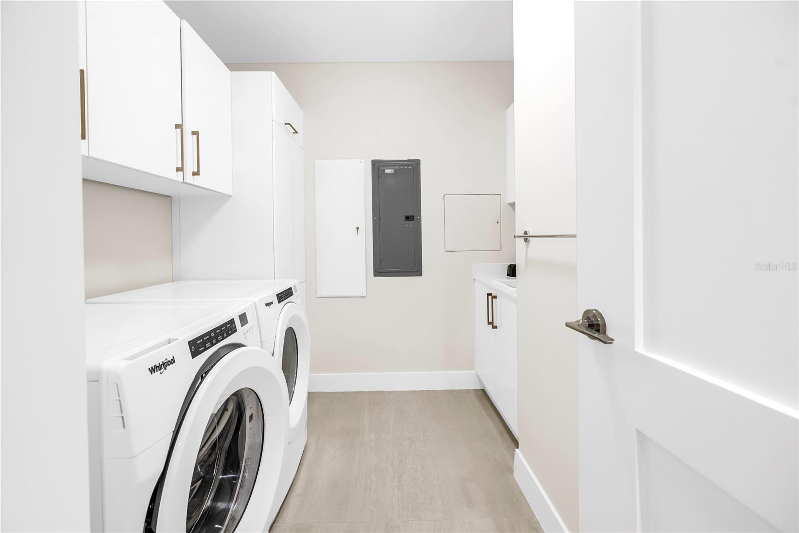 SALTAIRE CONDO - Residential