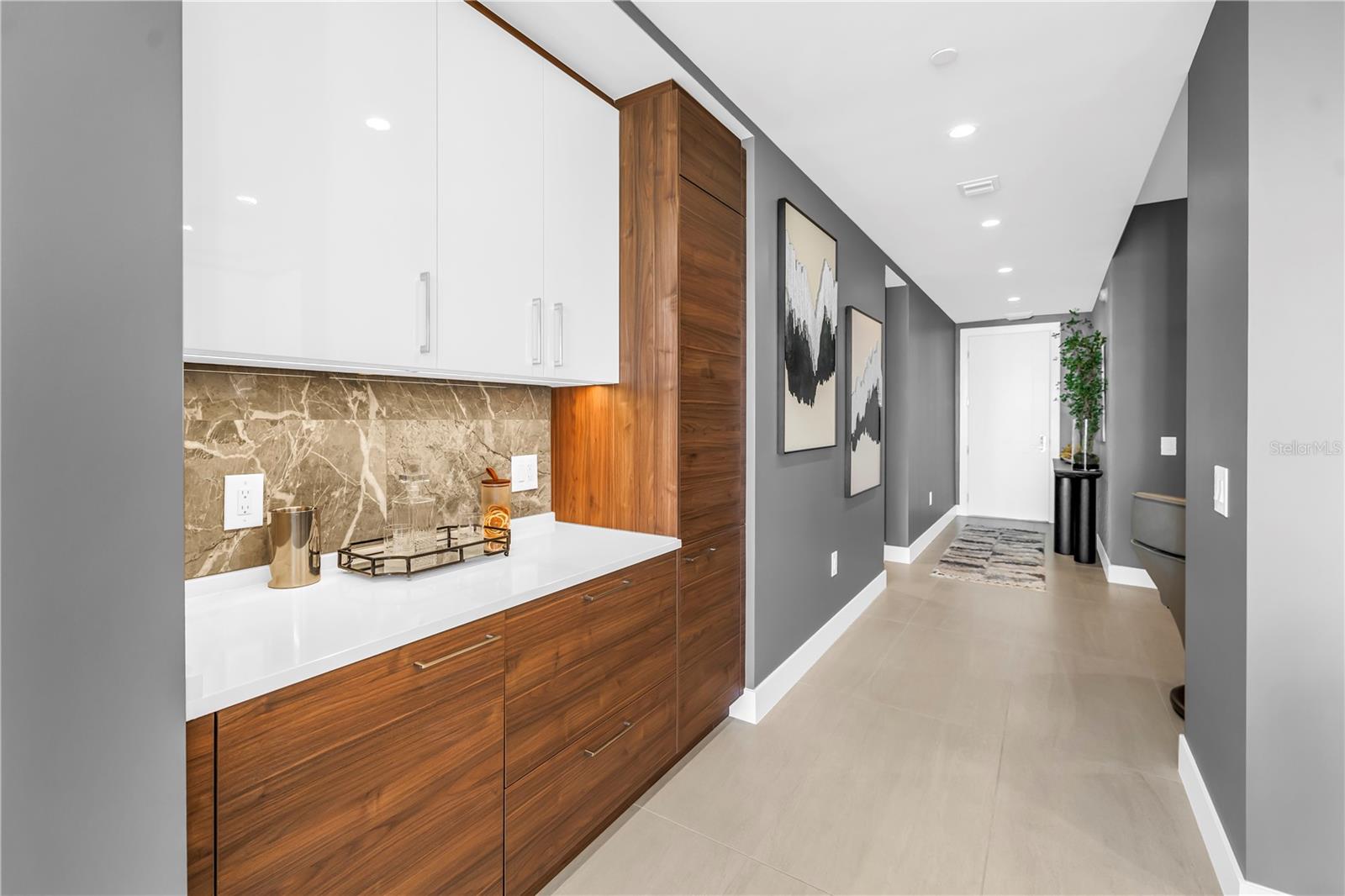 SALTAIRE CONDO - Residential