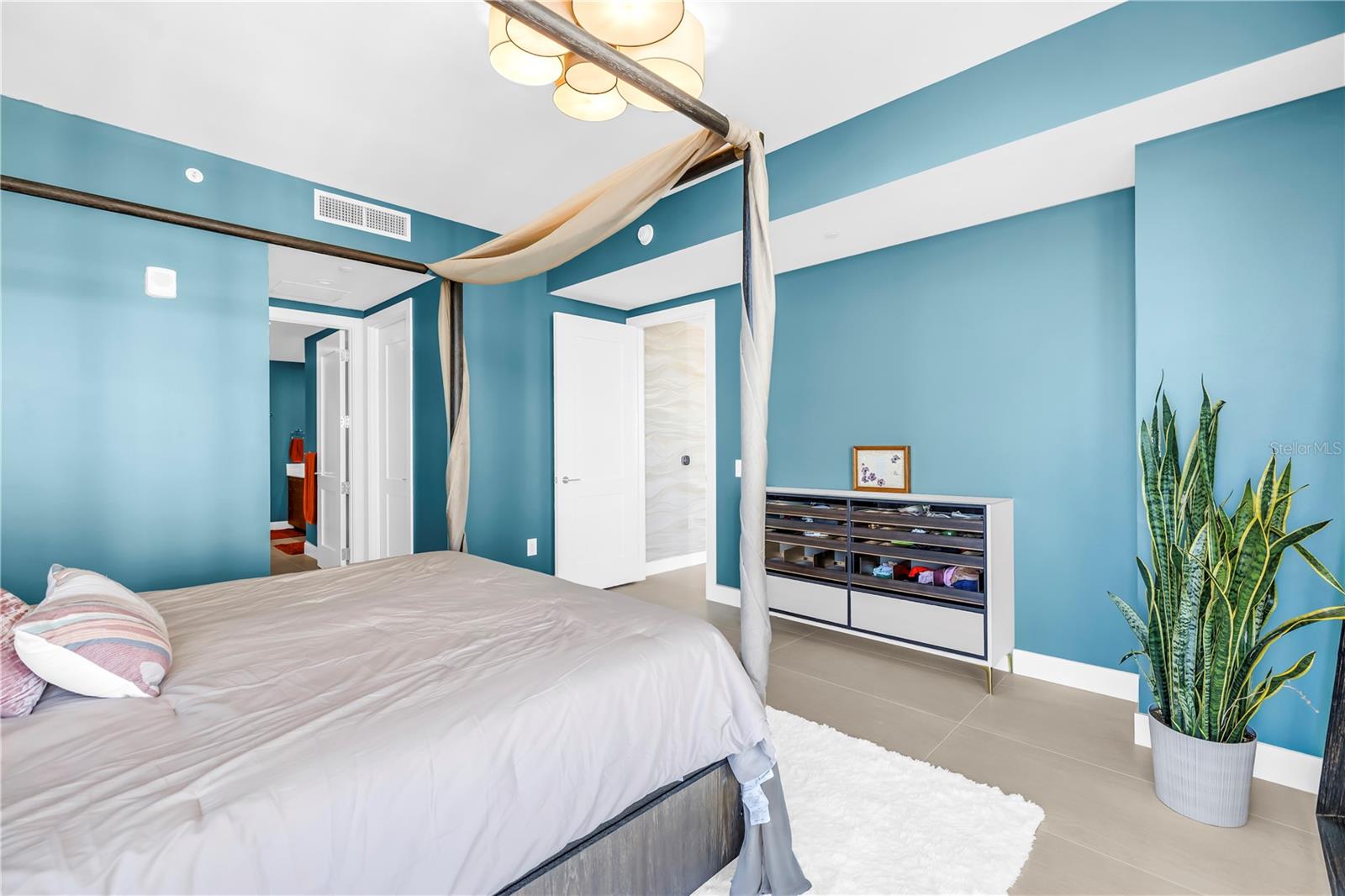 SALTAIRE CONDO - Residential