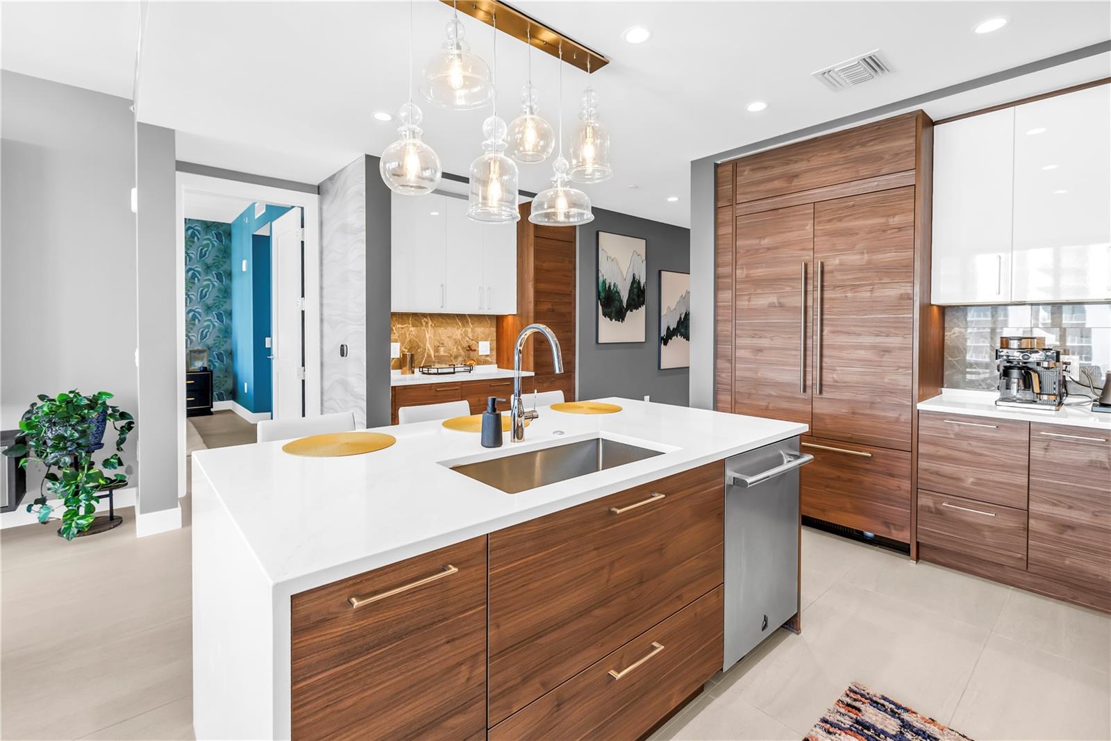 SALTAIRE CONDO - Residential