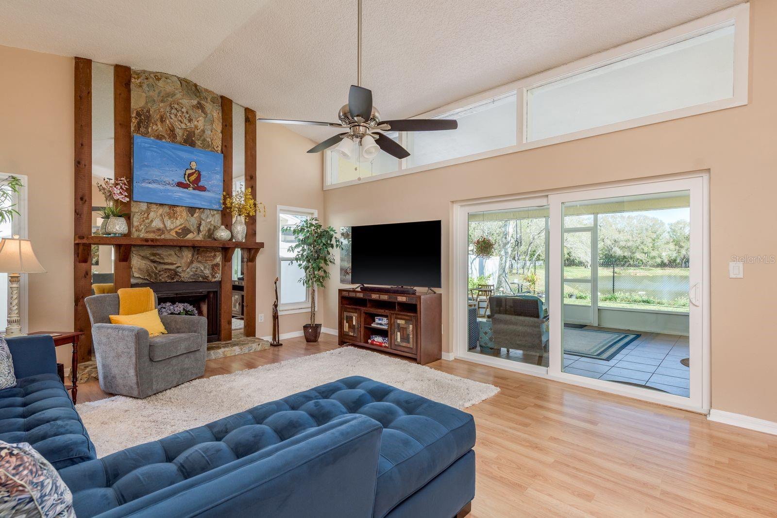 WHISPER LAKE SUB - Residential