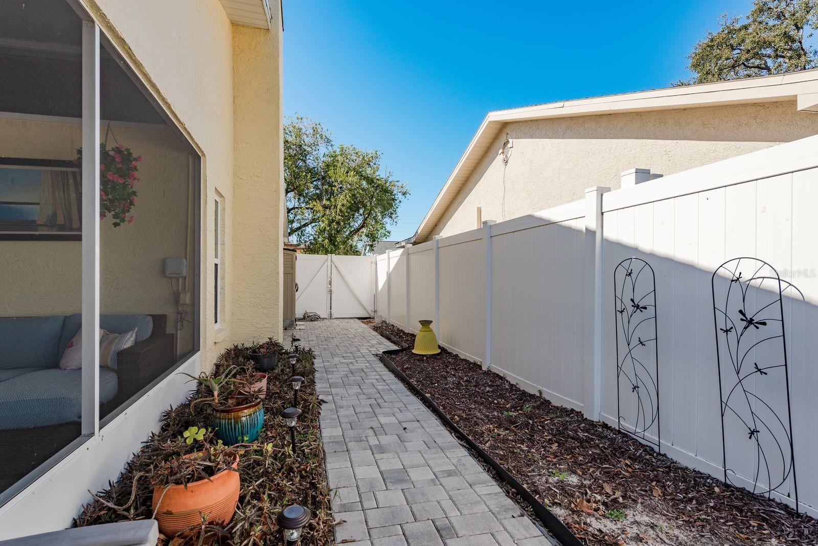 WHISPER LAKE SUB - Residential