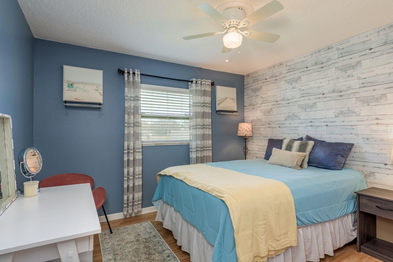 WHISPER LAKE SUB - Residential