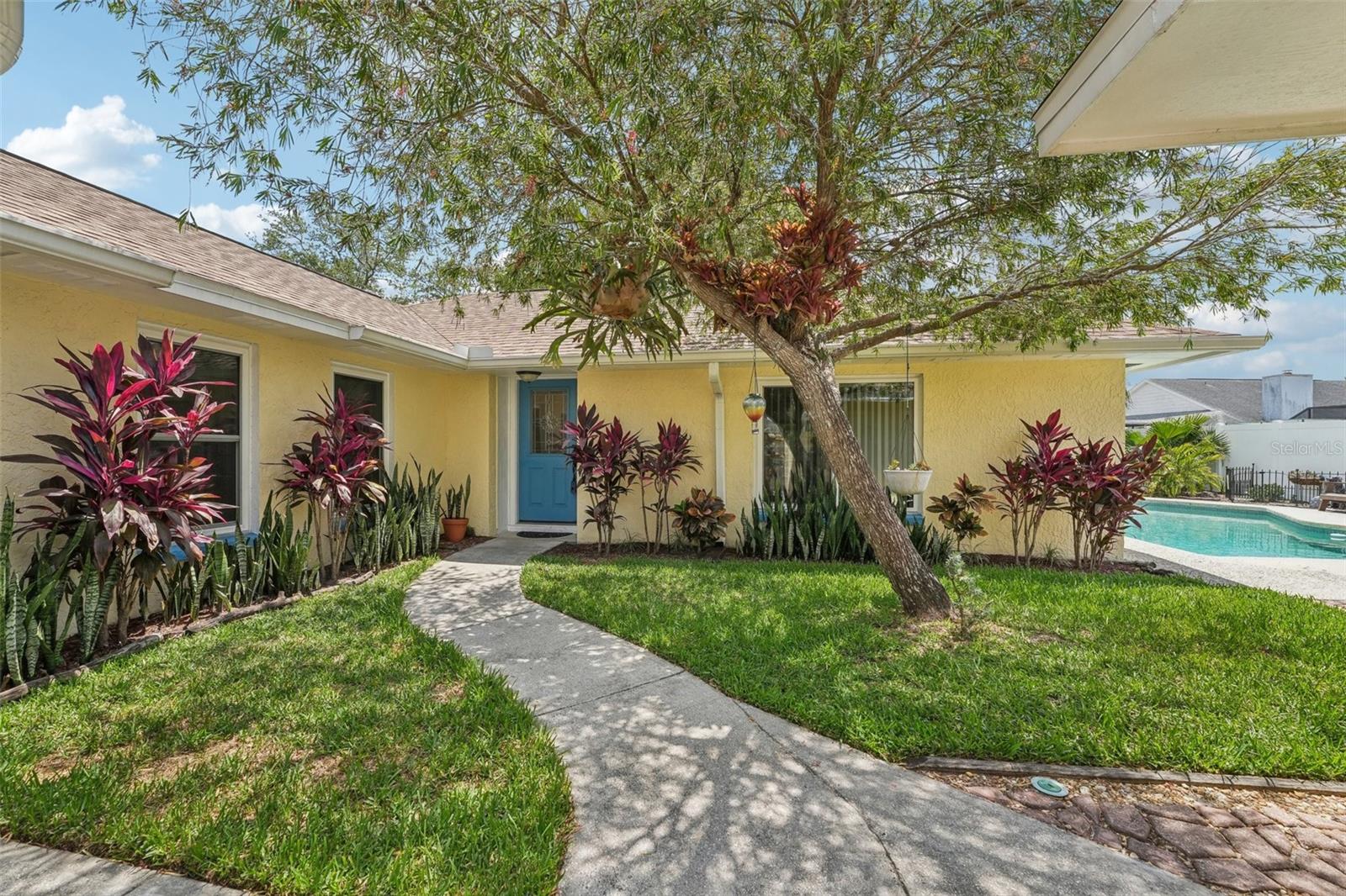 15005 ROUNDUP DRIVE