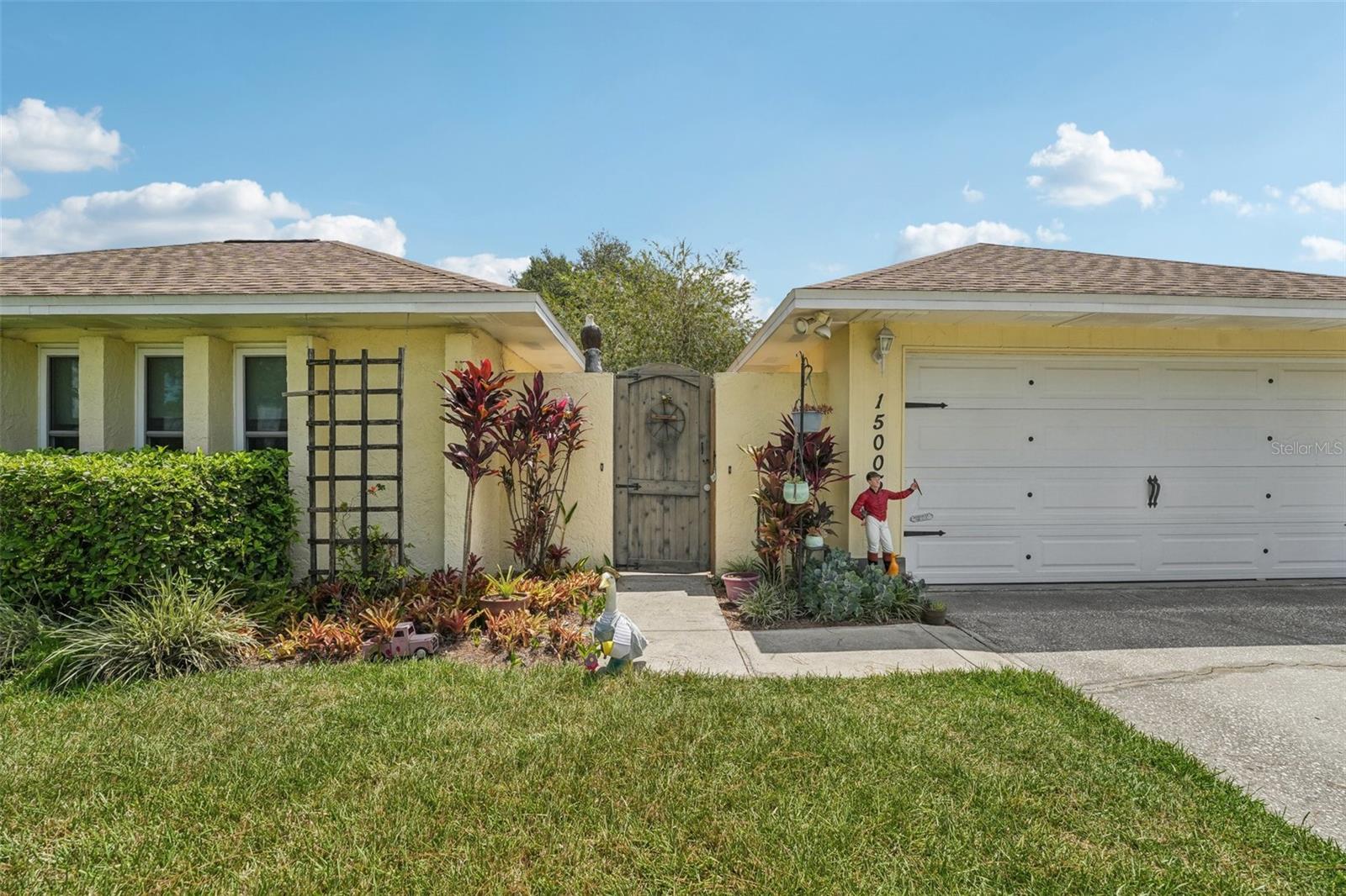 15005 ROUNDUP DRIVE