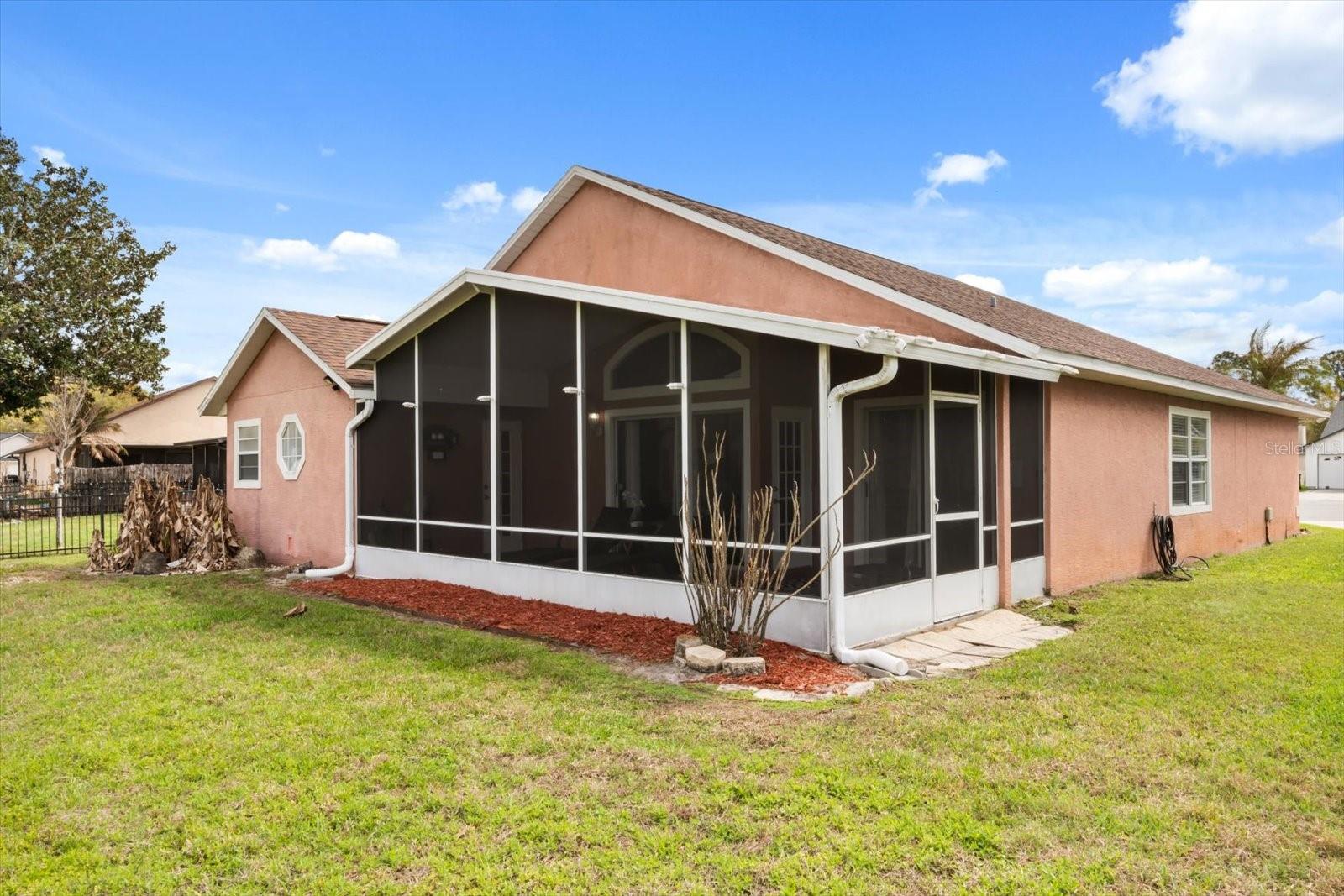 CHASE GROVES UNIT 1 - Residential