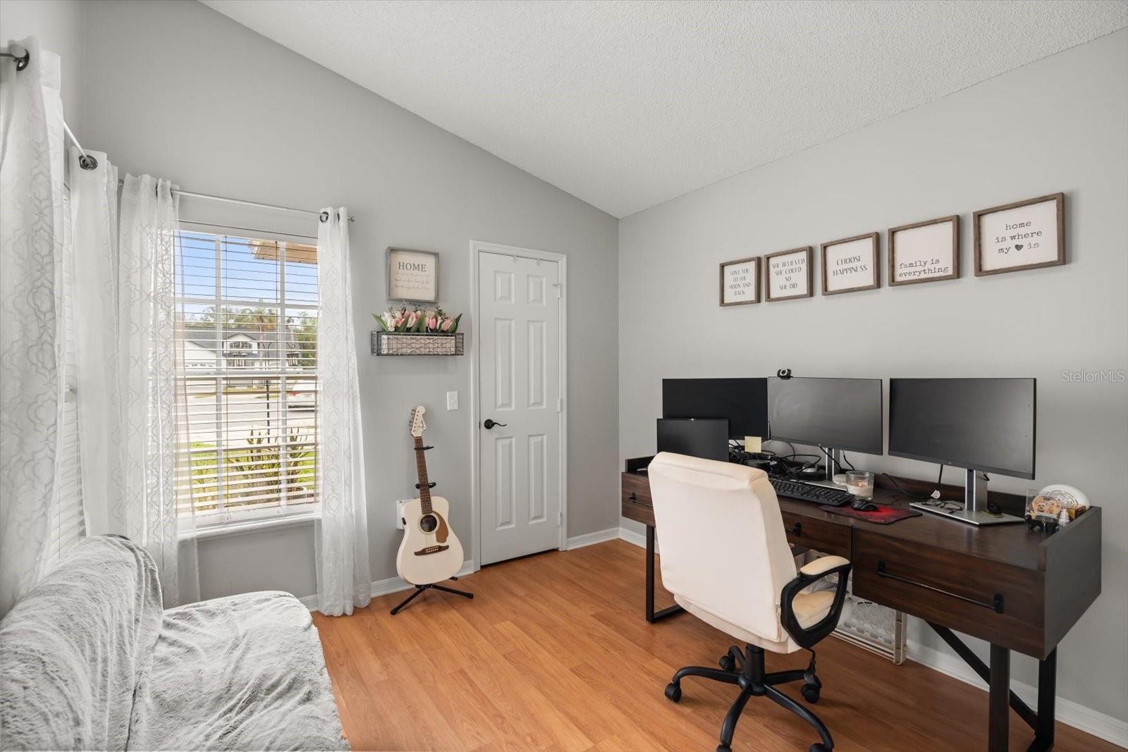 CHASE GROVES UNIT 1 - Residential