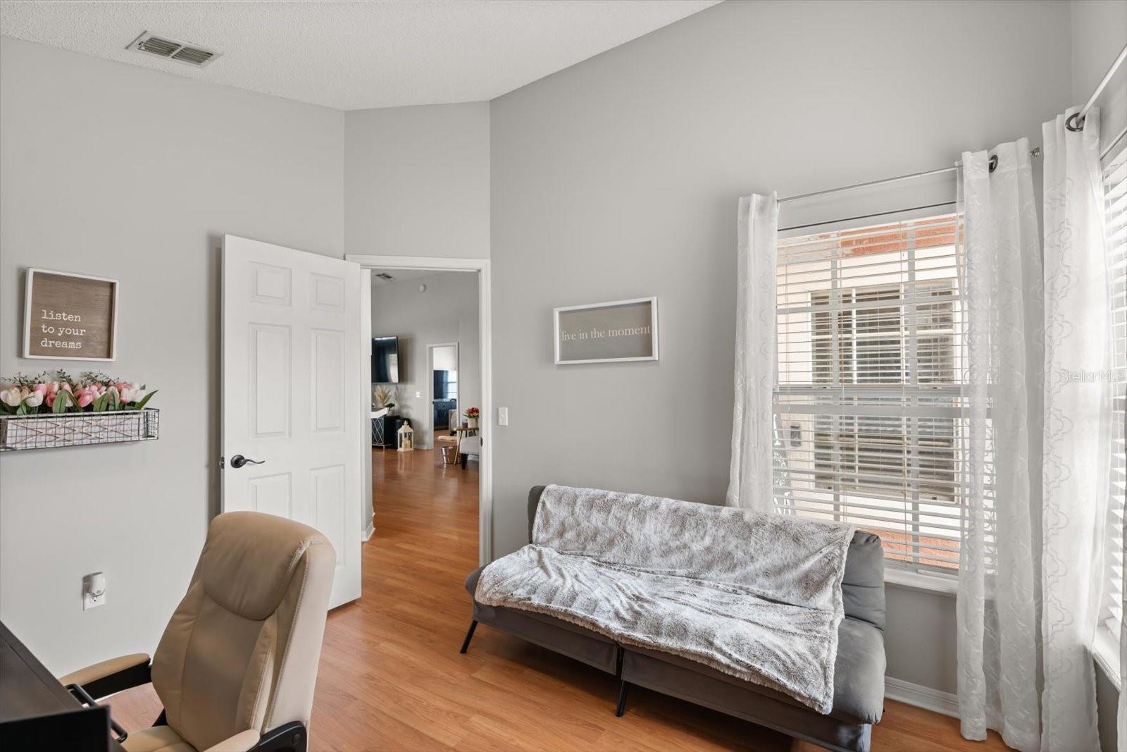 CHASE GROVES UNIT 1 - Residential