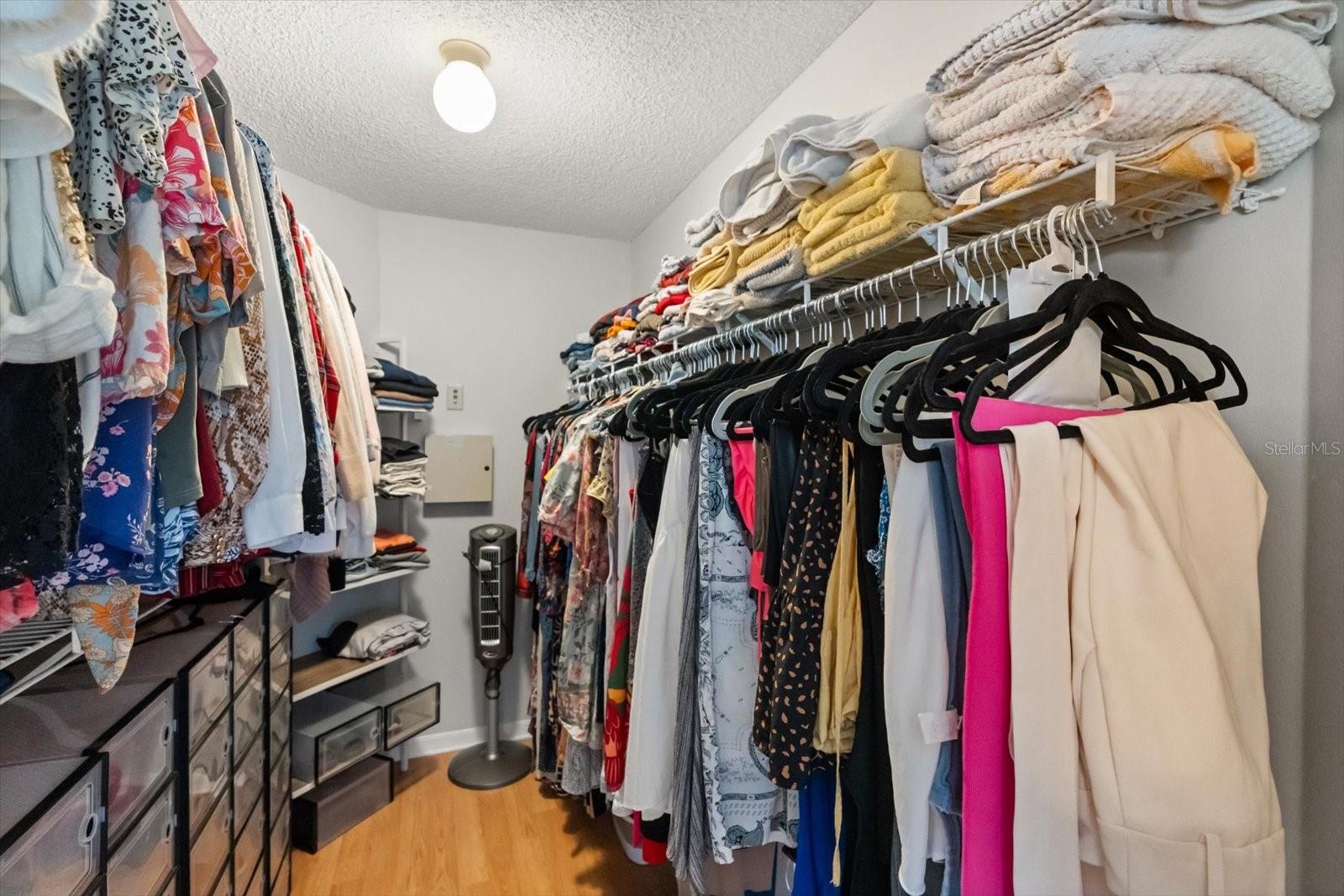 CHASE GROVES UNIT 1 - Residential