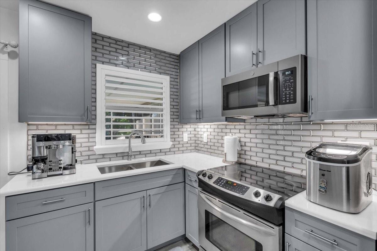 PORT CHARLOTTE 15 REP 02 - Residential