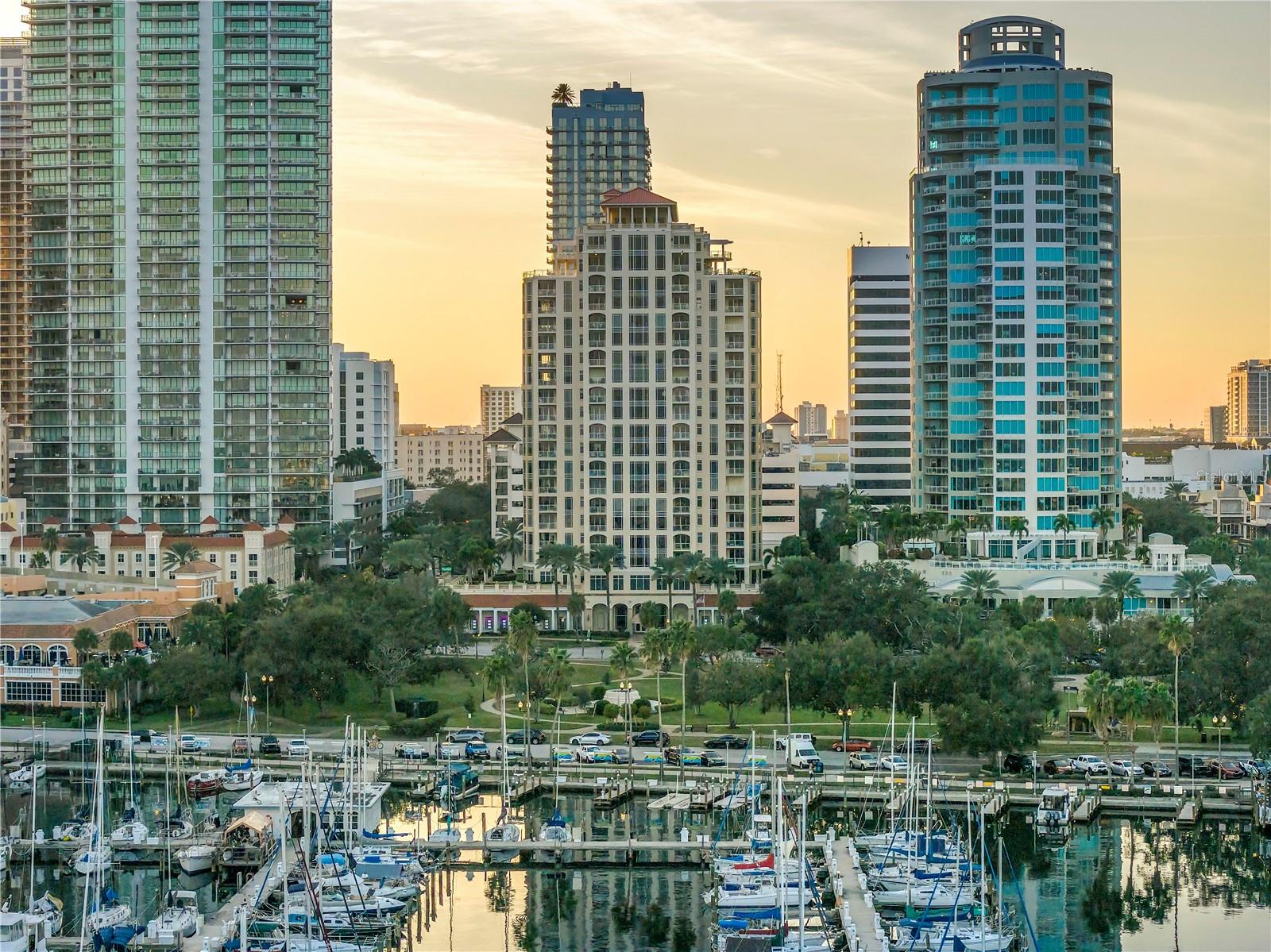 FLORENCIA CONDO - Residential