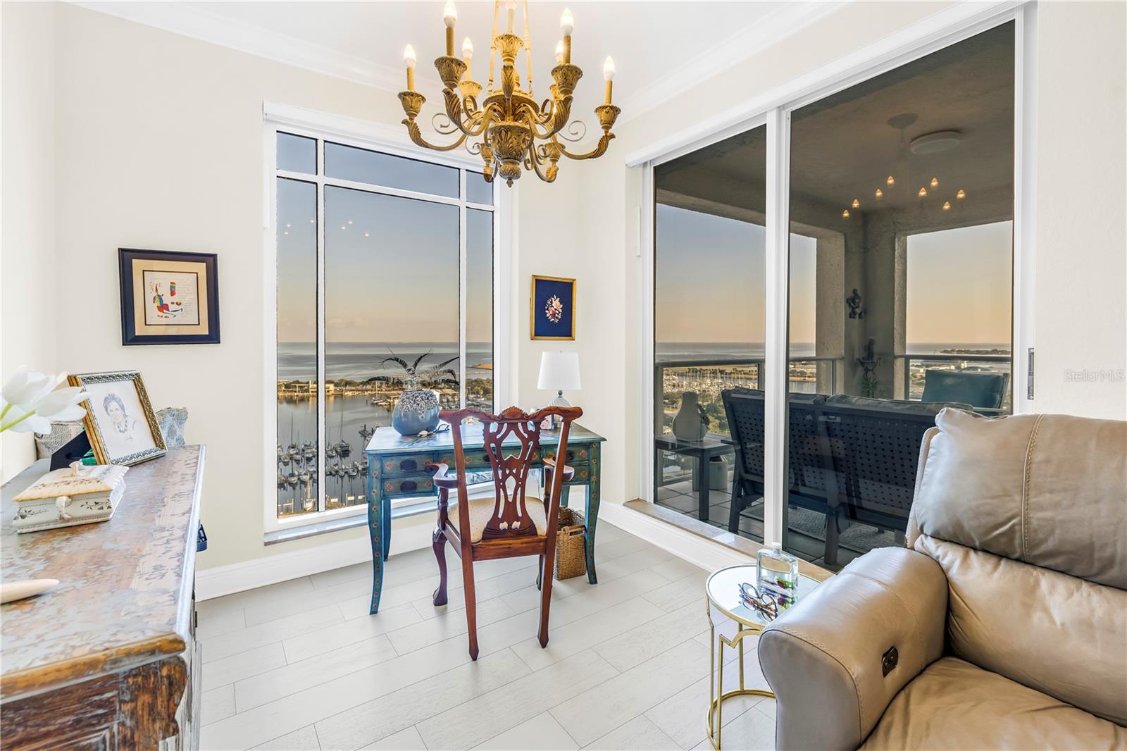 FLORENCIA CONDO - Residential