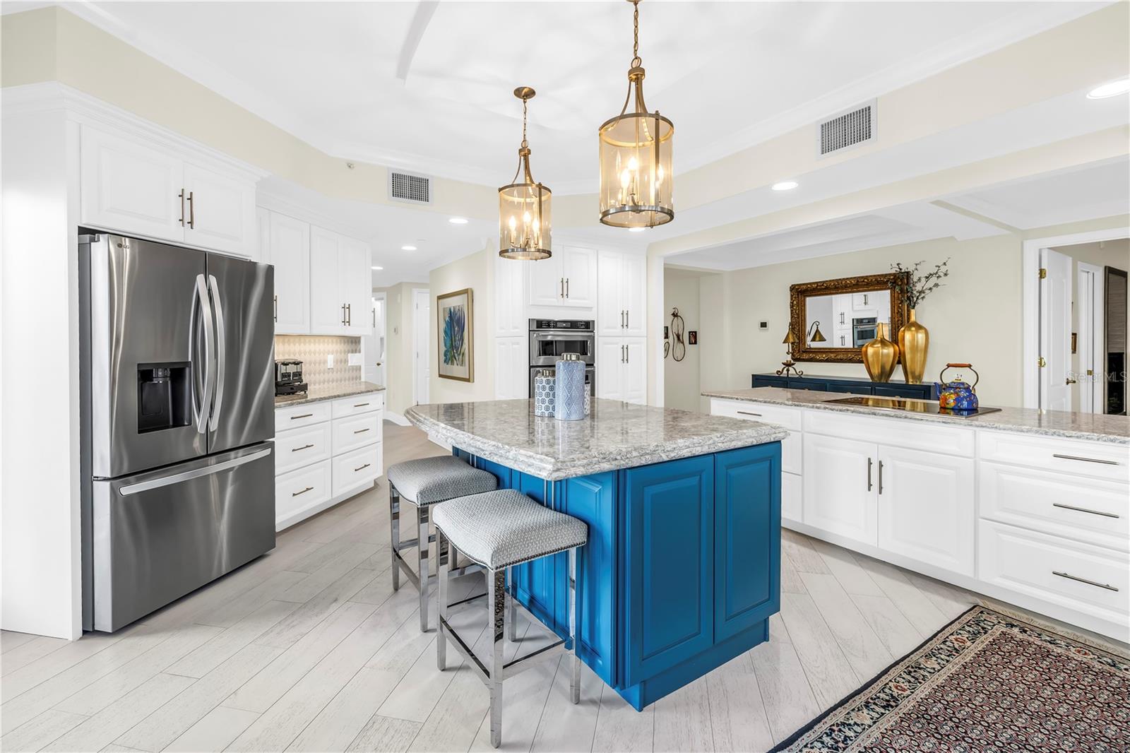 FLORENCIA CONDO - Residential