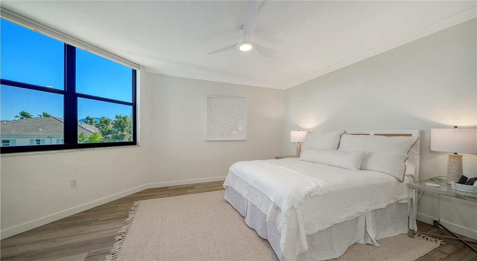 PRIVATEER SOUTH - Residential