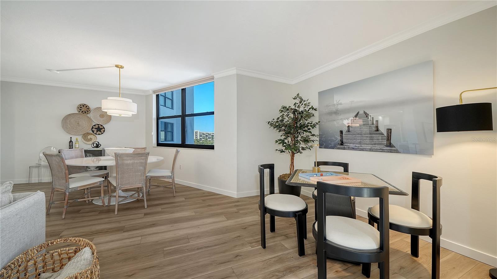 PRIVATEER SOUTH - Residential