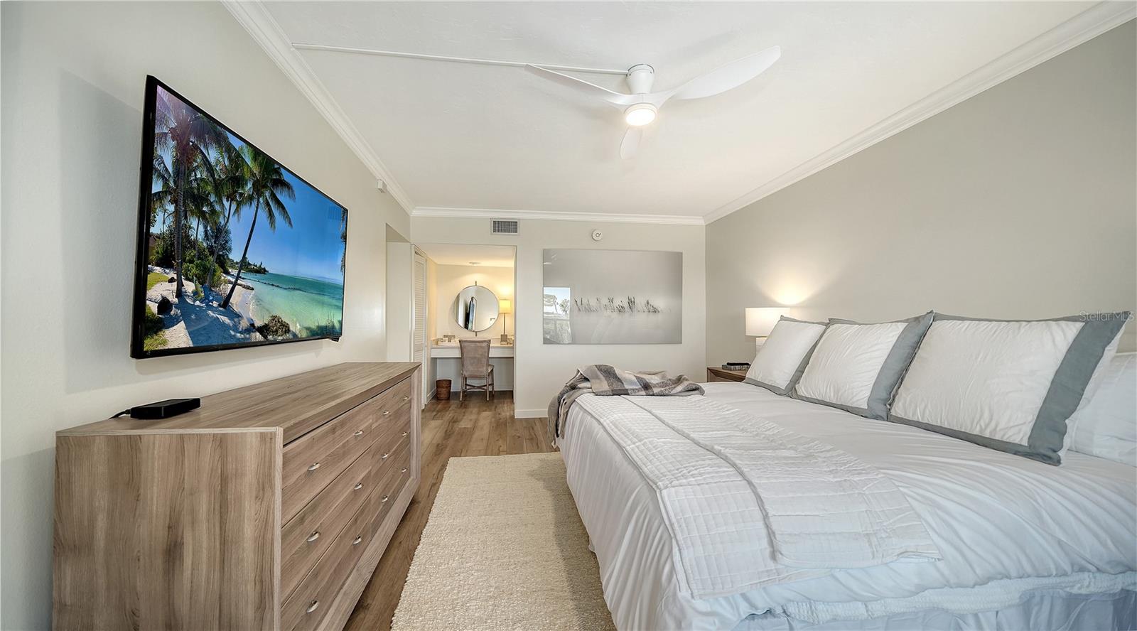 PRIVATEER SOUTH - Residential