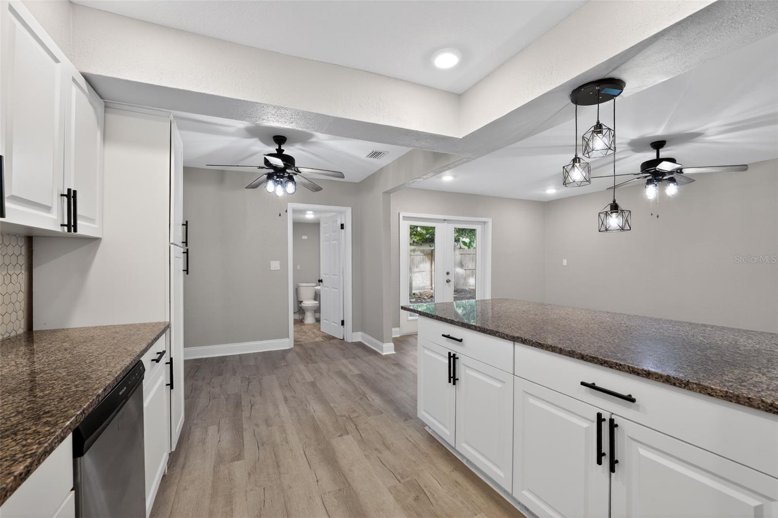 CATALINA GARDENS - Residential