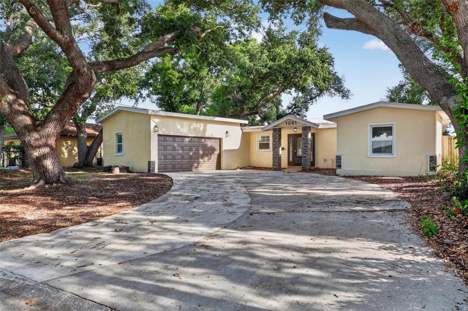 CATALINA GARDENS - Residential