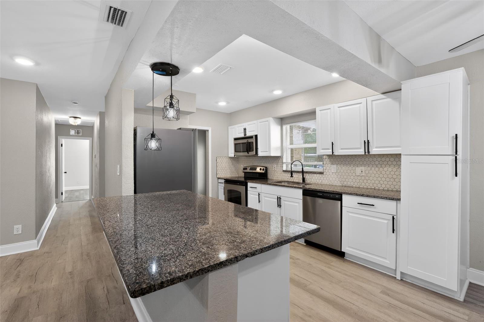 CATALINA GARDENS - Residential