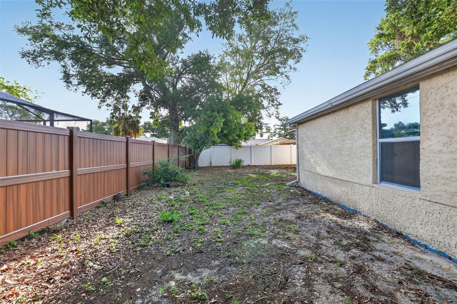 CATALINA GARDENS - Residential