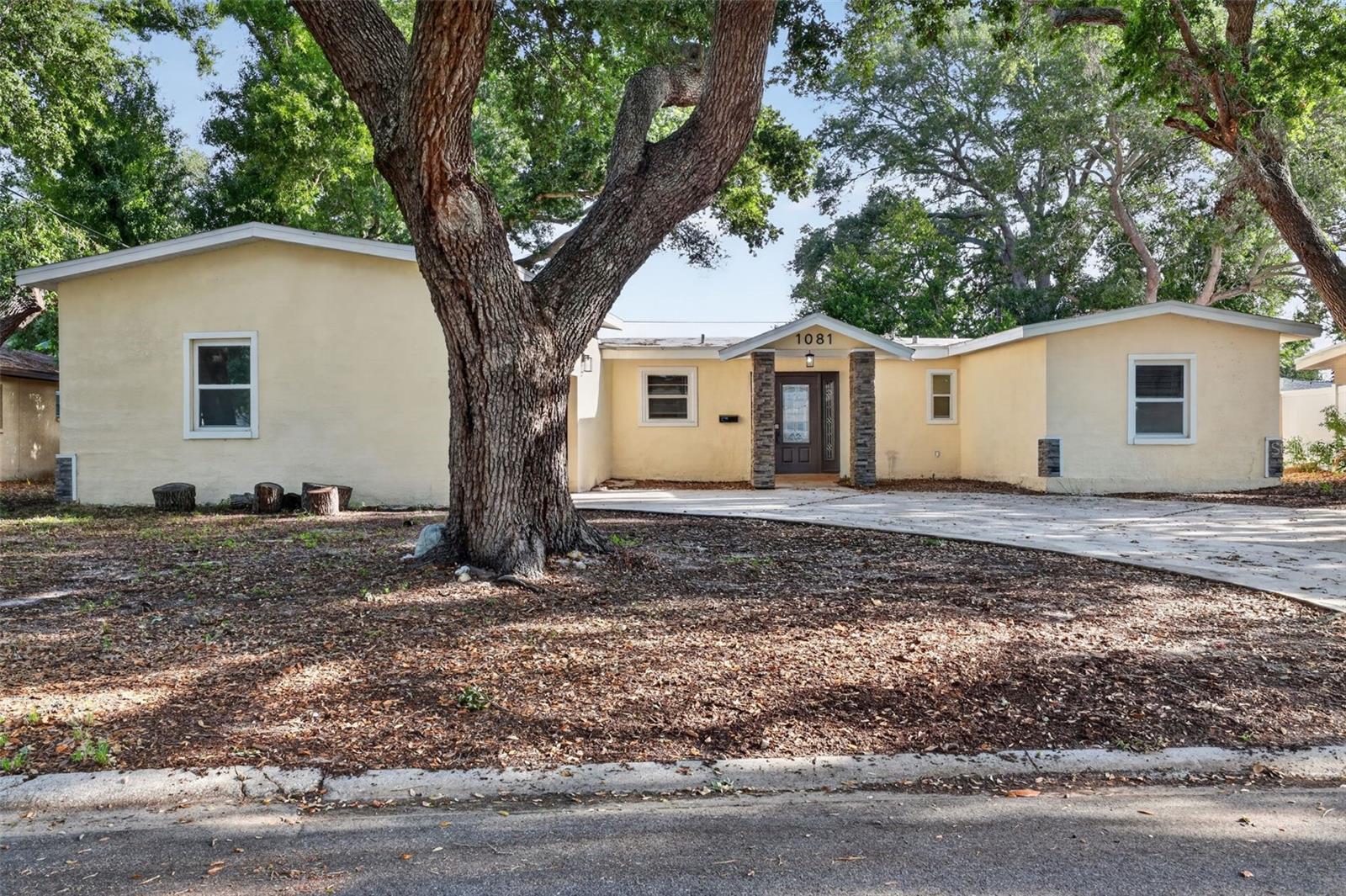 CATALINA GARDENS - Residential