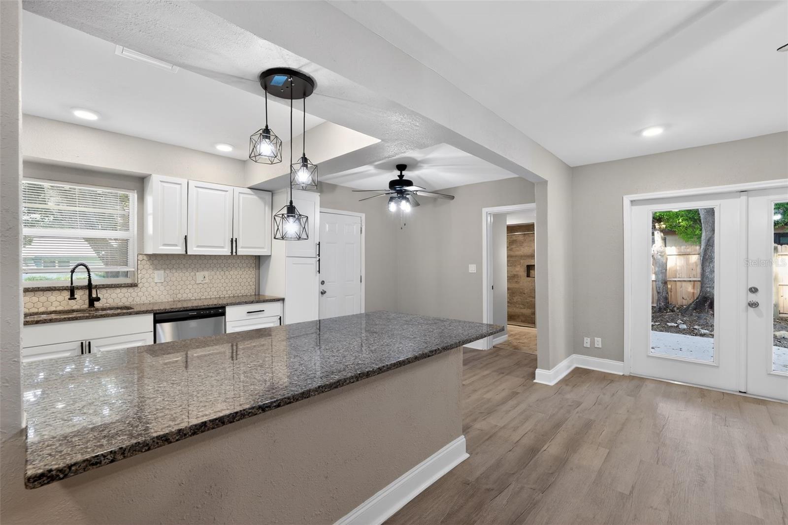 CATALINA GARDENS - Residential