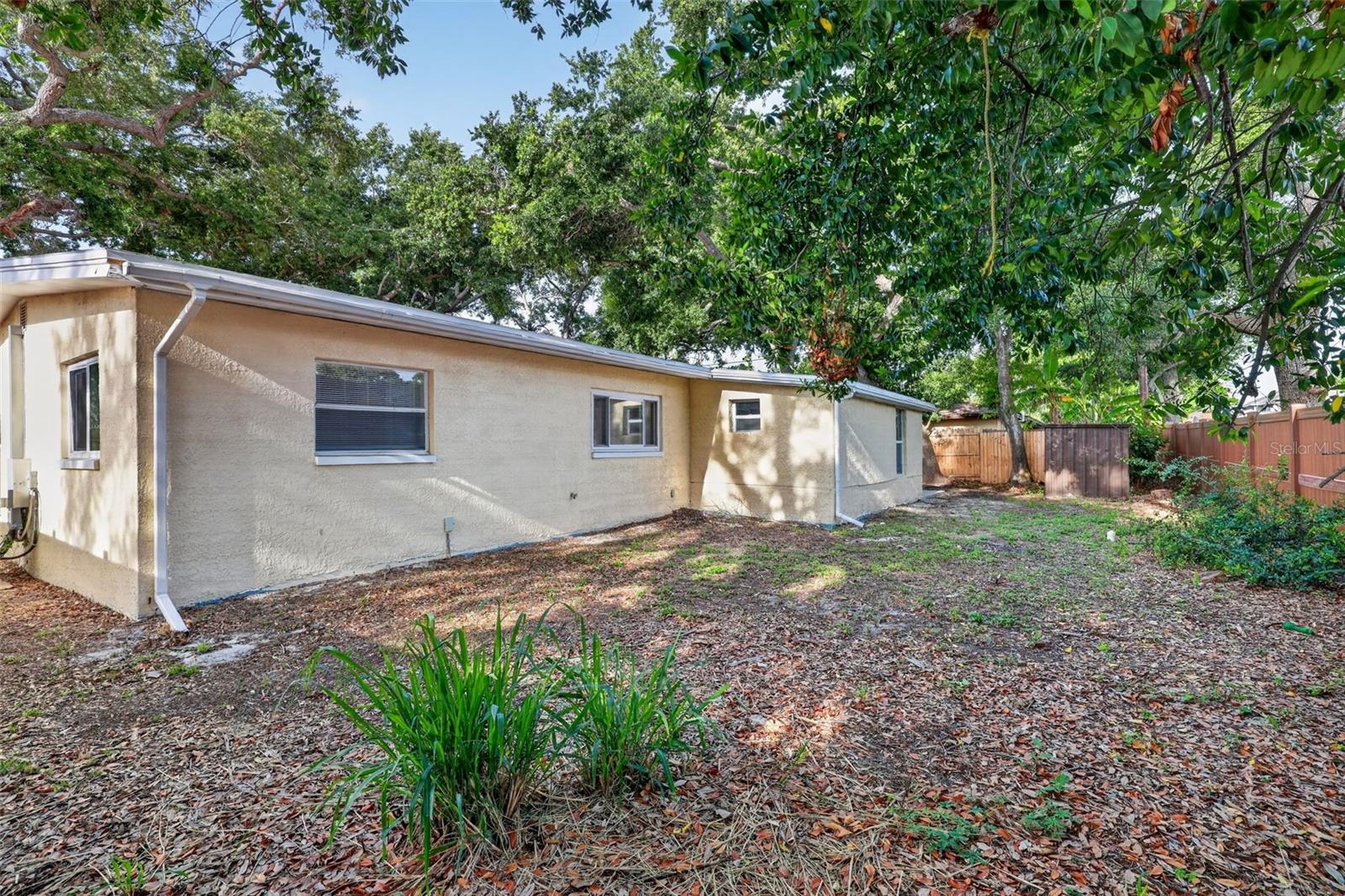 CATALINA GARDENS - Residential
