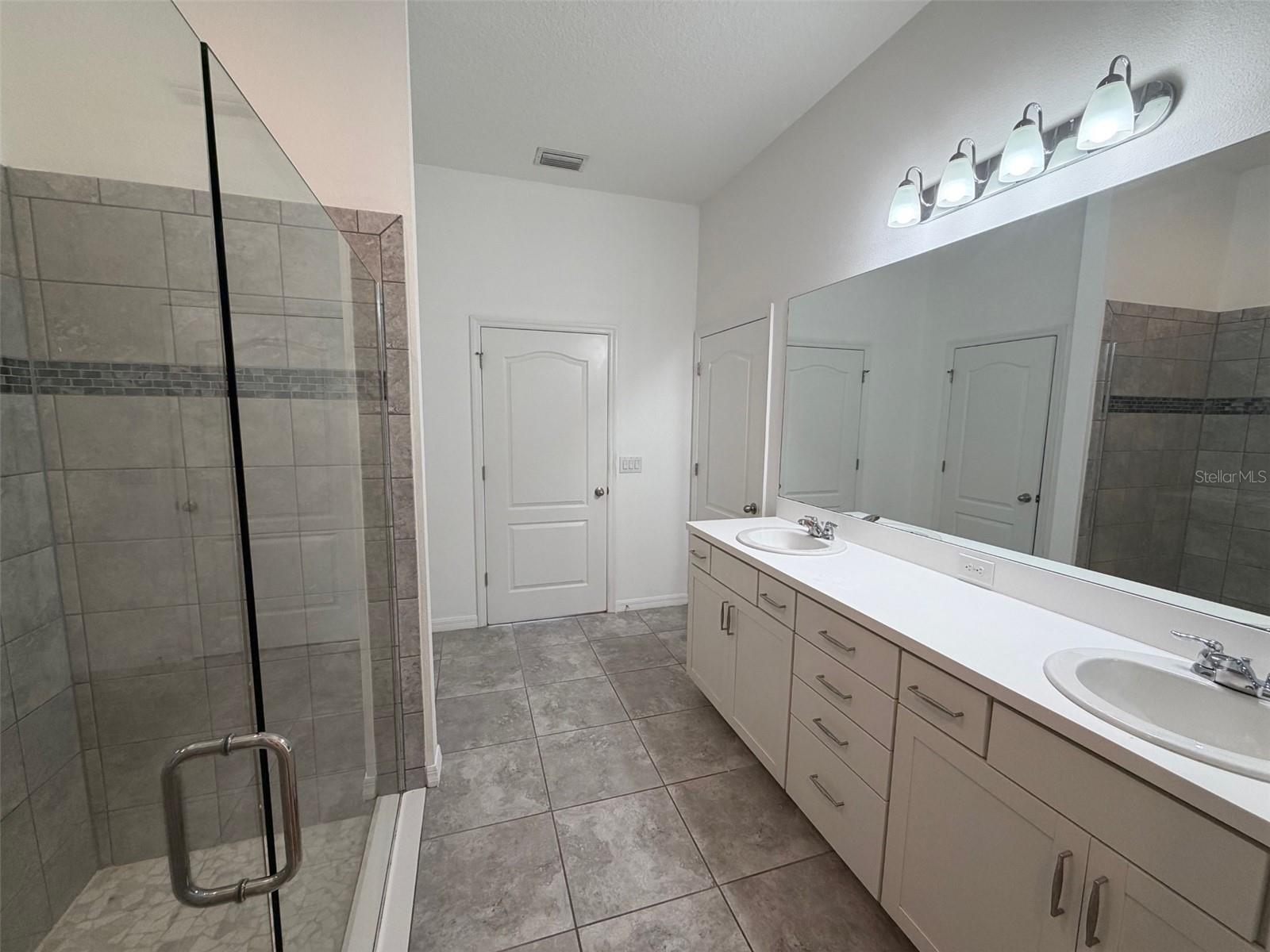 HILLTOP RESERVE - Residential