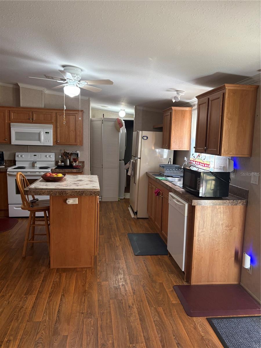 OAKWOOD ACRES - Residential