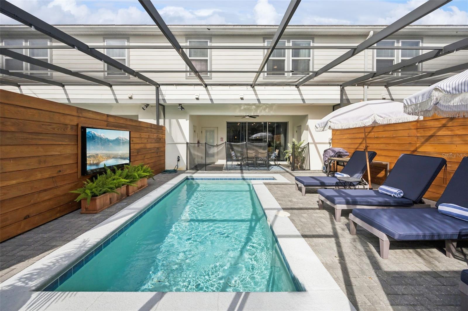 7455 OAKMOSS LOOP
