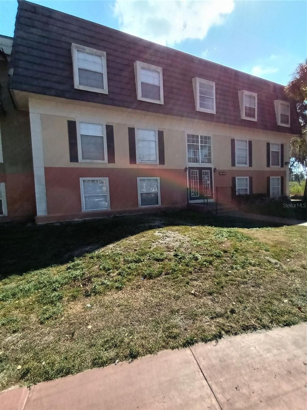 Photo of 3966 Versailles Drive #3966B, Orlando, FL 32808 (MLS # O6368836)