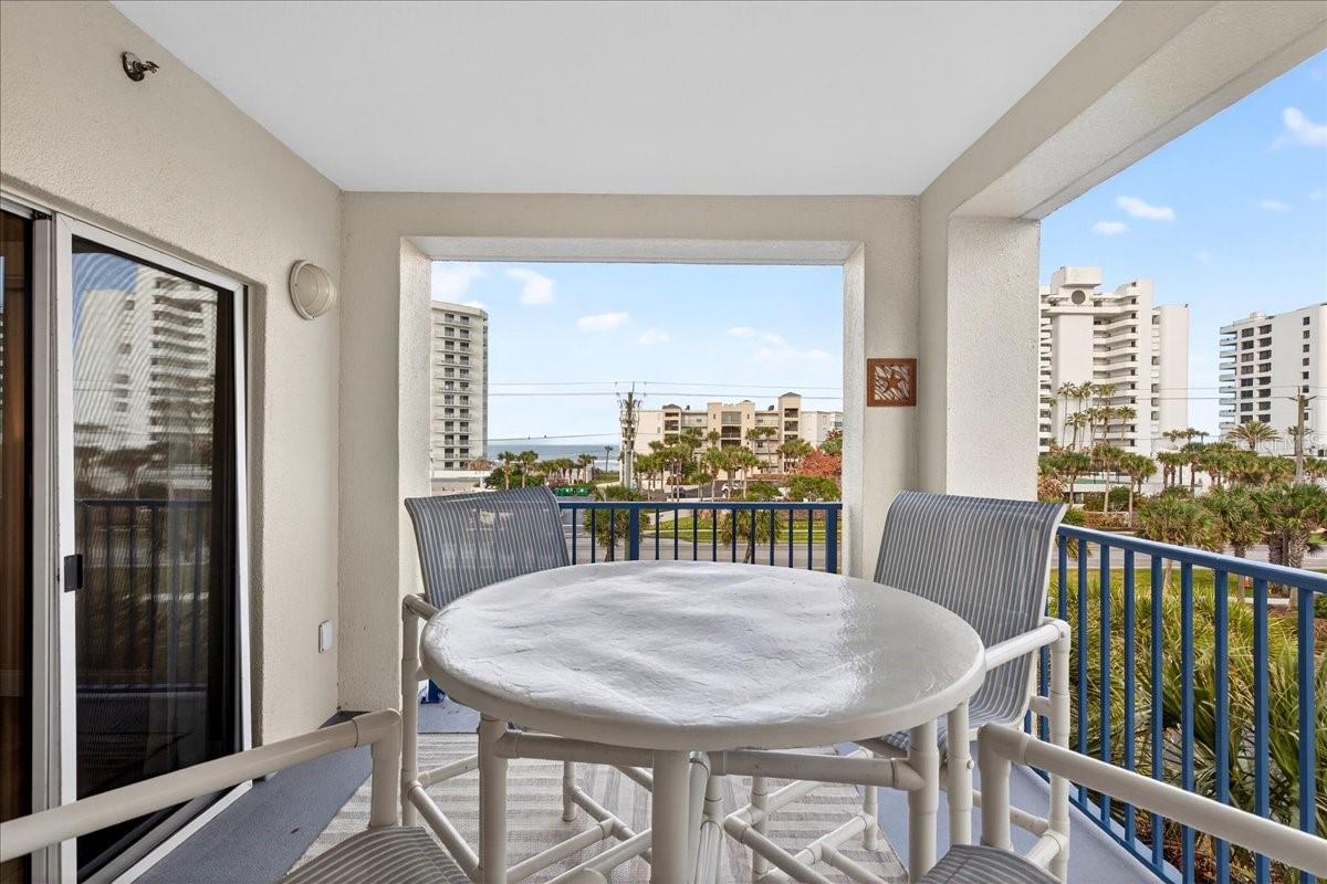 OCEAN WALK/NEW SMYRNA BCH PH I - Residential