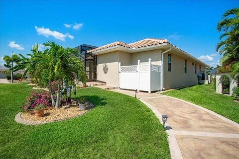 A home in PUNTA GORDA