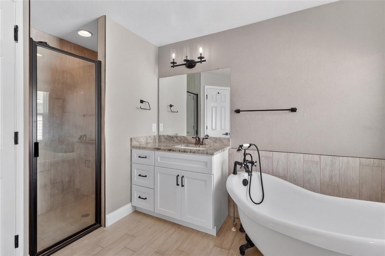 BENTLEY OAKS - Residential