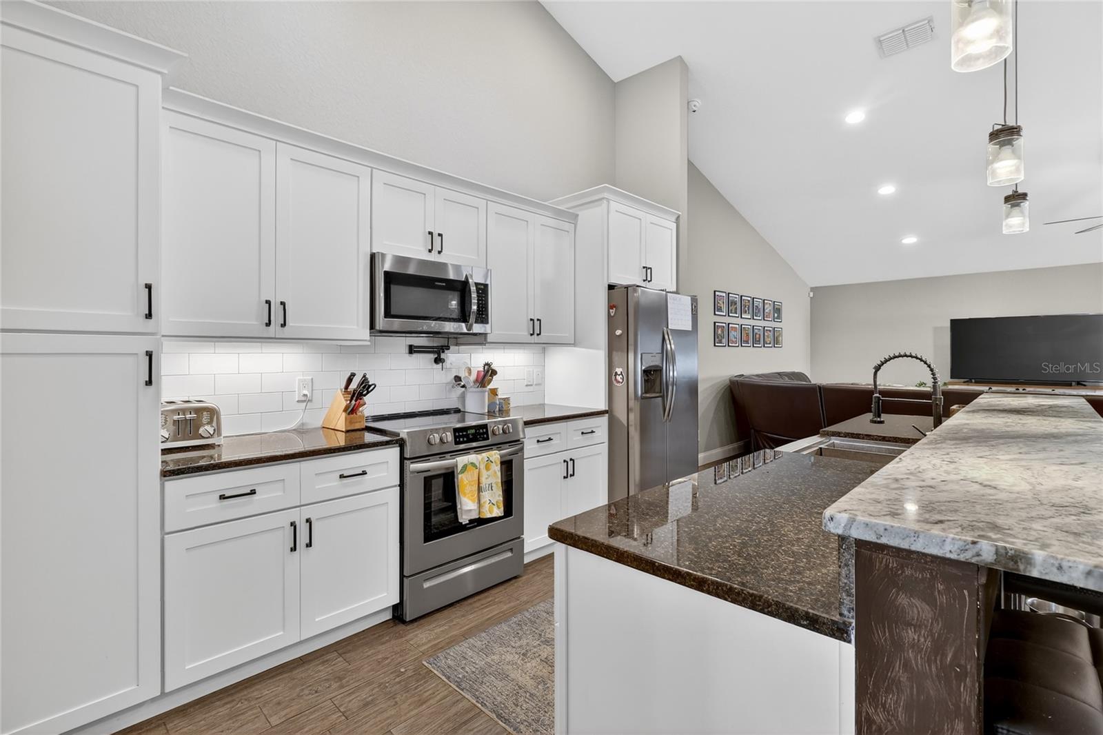 BENTLEY OAKS - Residential