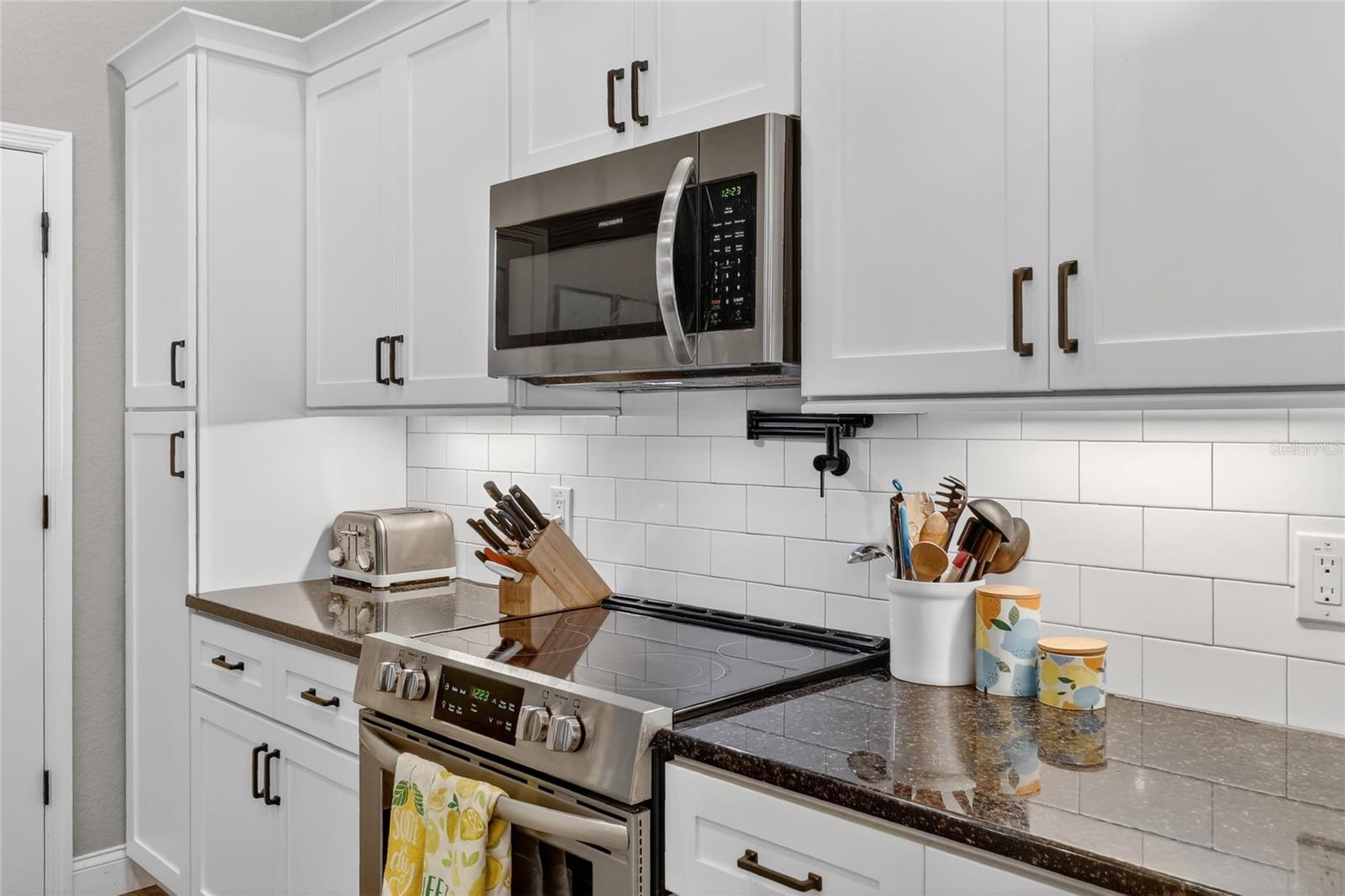 BENTLEY OAKS - Residential